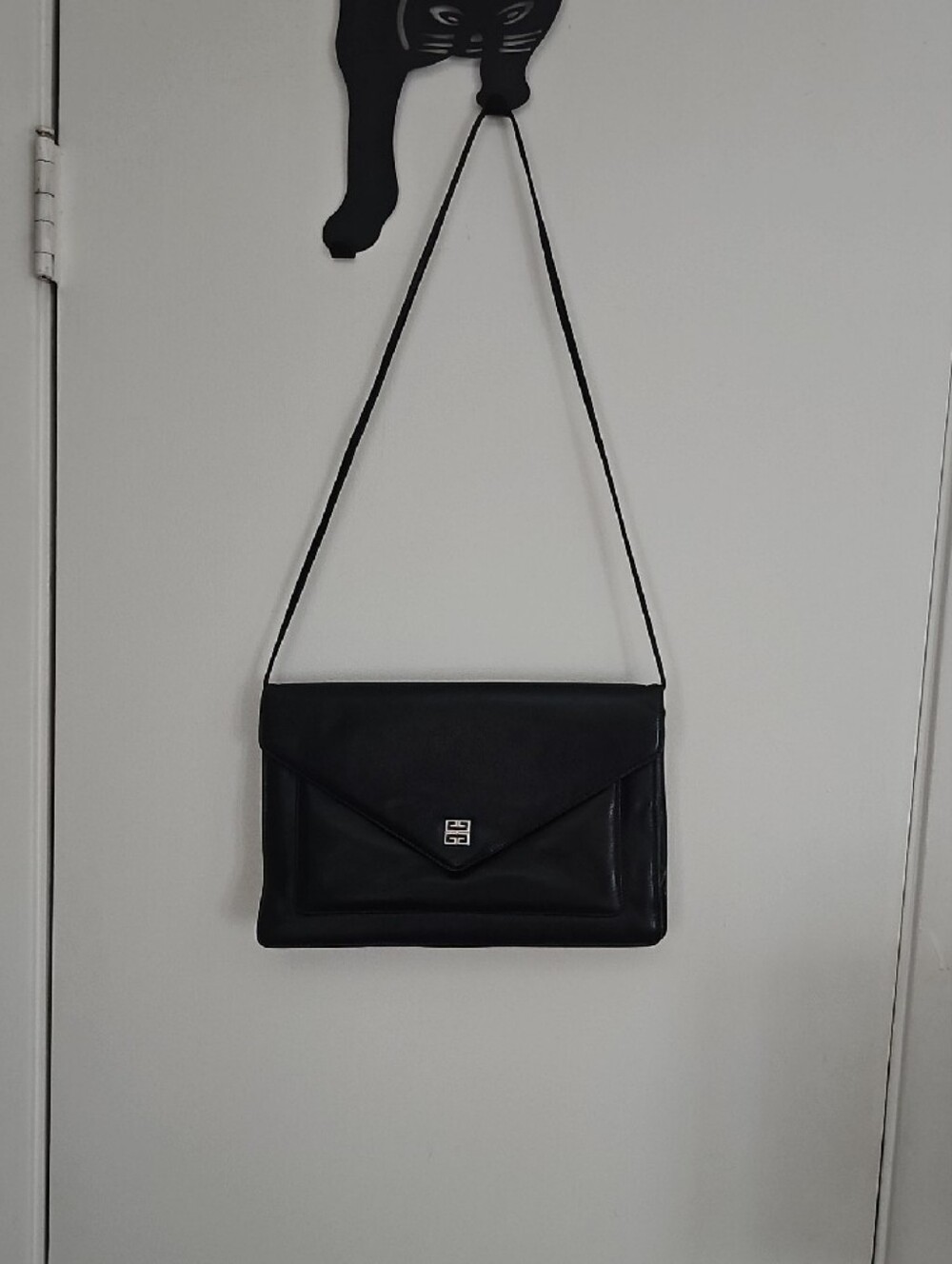 Givenchy Black Leather Envelope Clutch. - Picture 5 of 5